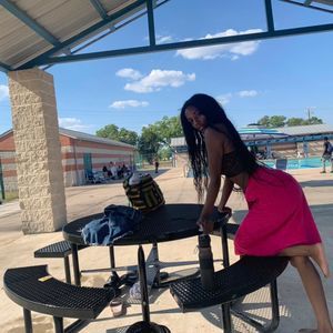 Meet your Posher, Anysa